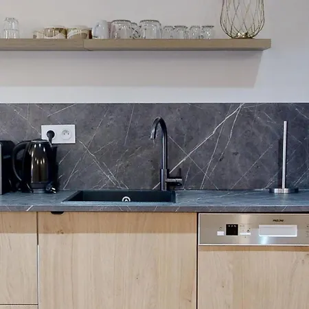 230 Mayfair - Superb In Apartamento *